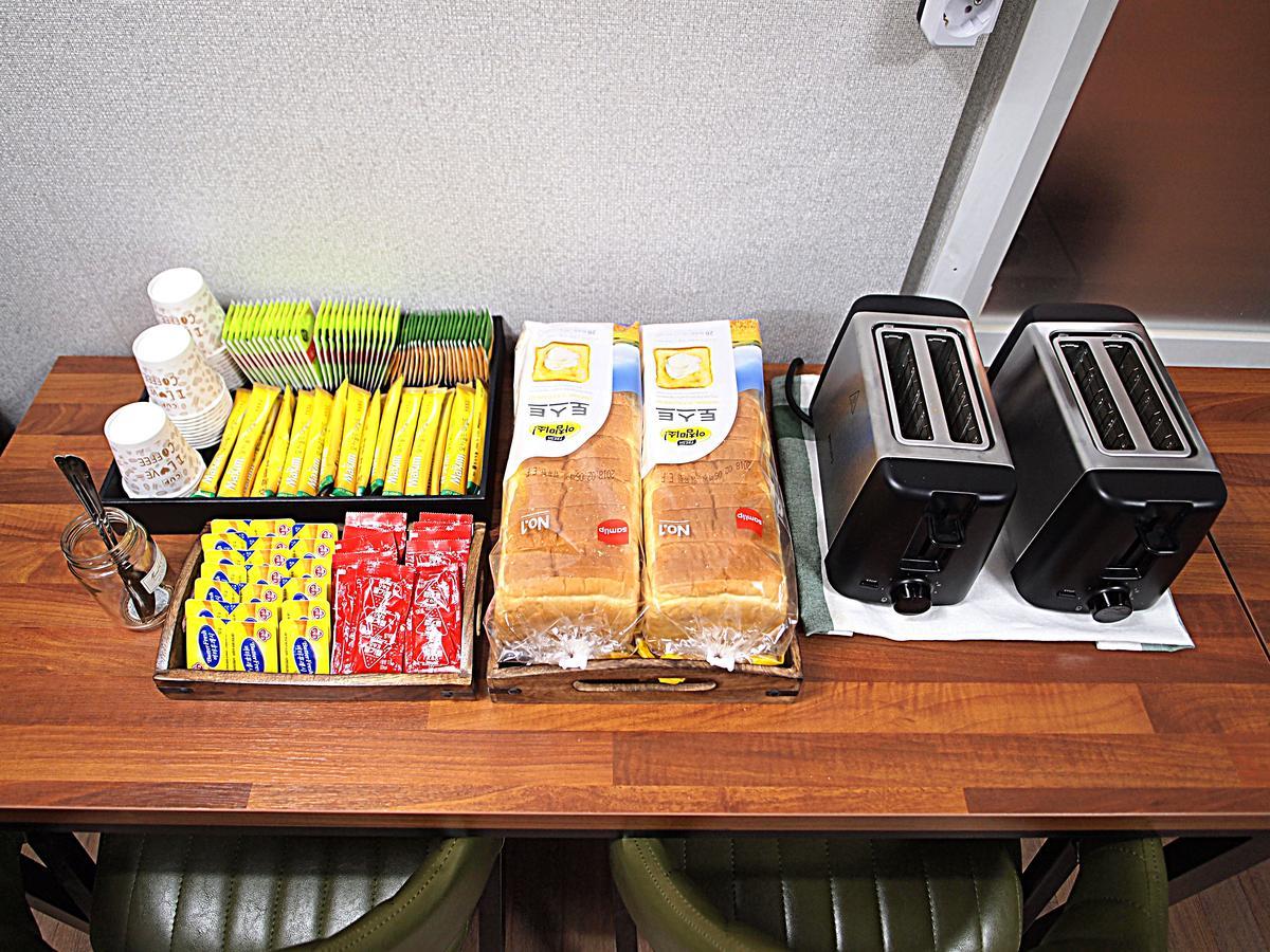 Hostel Gaon Sinchon Seoul Eksteriør bilde